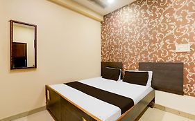 Hotel O Shankar Palace